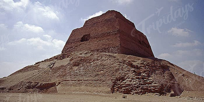 pyramid of meidum.webp

